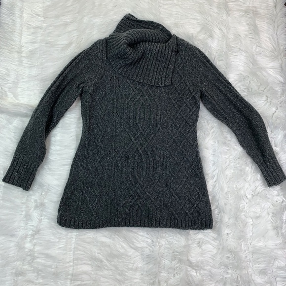 Beatrix Ost Gray turtle neck sweater - Picture 3 of 13